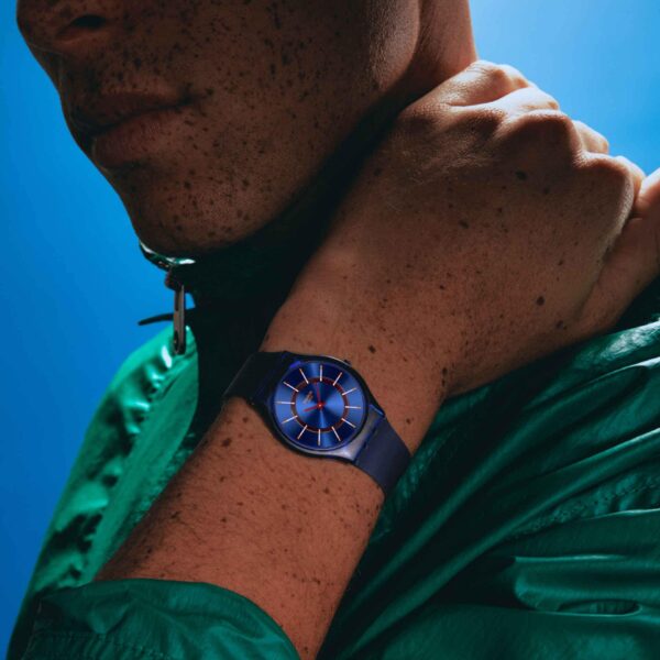 Swatch Essentials Very Jazzy Berry 34mm - immagine 4